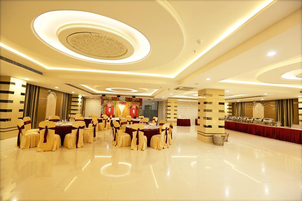 Hotel Sitara Grand Miyapur Hajdarábád Exteriér fotografie