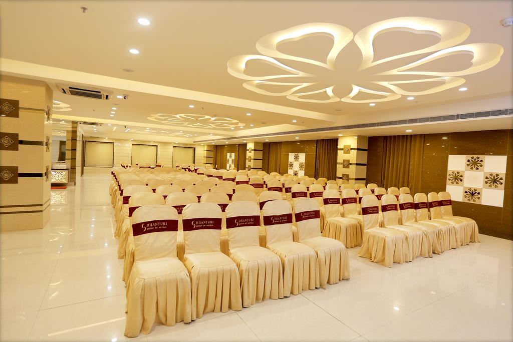 Hotel Sitara Grand Miyapur Hajdarábád Exteriér fotografie