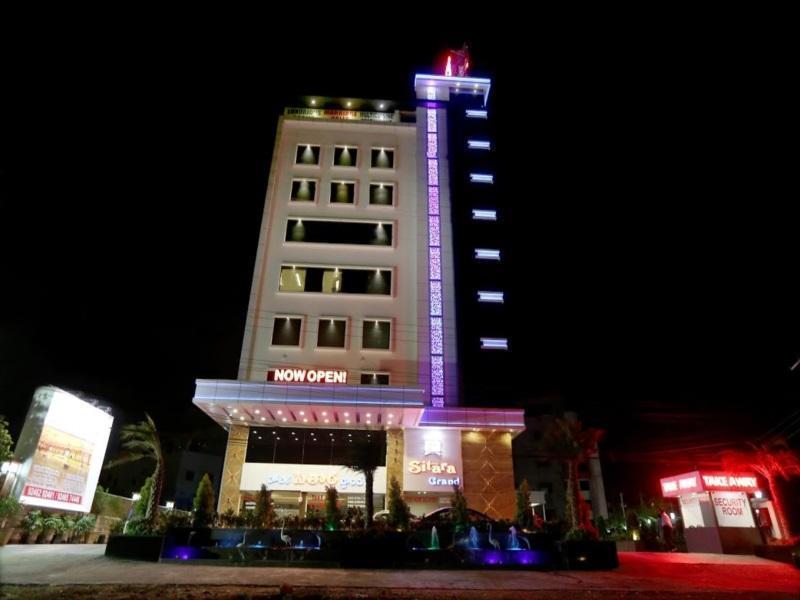 Hotel Sitara Grand Miyapur Hajdarábád Exteriér fotografie