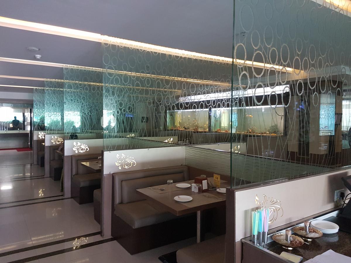 Hotel Sitara Grand Miyapur Hajdarábád Exteriér fotografie