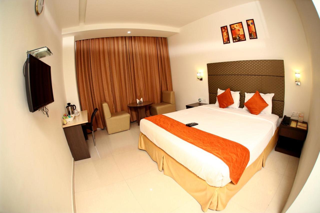 Hotel Sitara Grand Miyapur Hajdarábád Exteriér fotografie